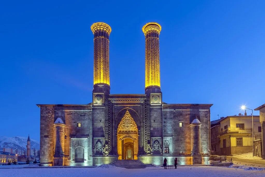 ERZURUM-ÇİFTE MİNARELİ MEDRESE-ÜÇ KÜMBETLER-ERZURUM ULU CAMİİYAKUTİYE MEDRSESİ-ERZURUM KONGRESİ BİNASI-ERZURUM TAŞHAN-KARS