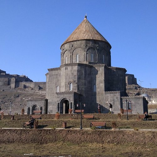 UÇAKLI DOĞU ANADOLU-BATUM-KARADENİZ TURU